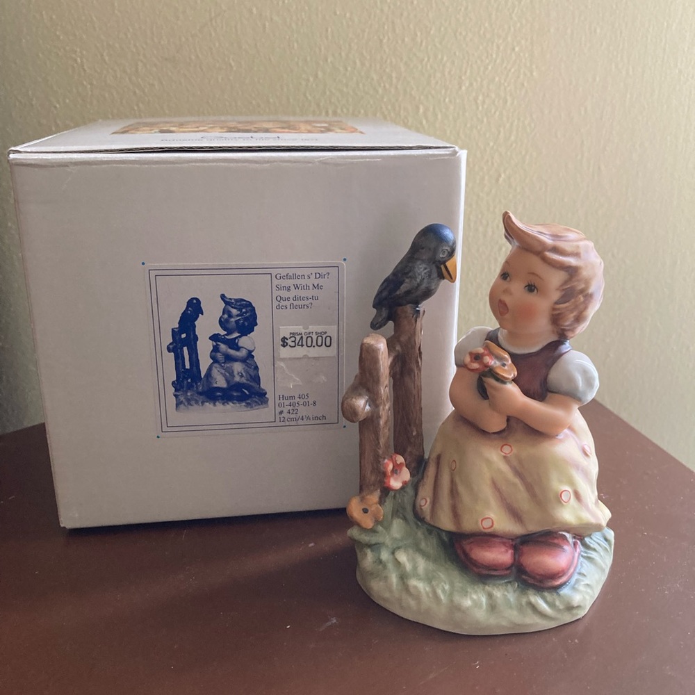 Sing with Me - authentic M.J. Hummel 405 - with original box